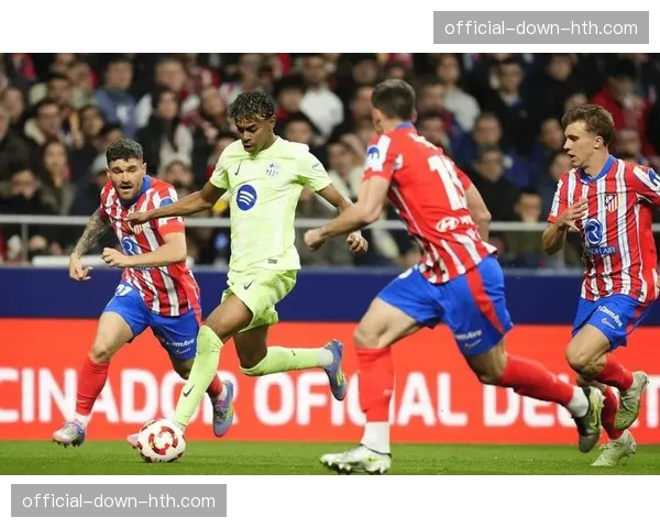 博洛尼亚0-0闷平都灵,全场最佳机会来自都灵一次直接任意球攻门 博洛尼亚0-0闷平都灵,全场最佳机会来自都灵一次直接任意球攻门