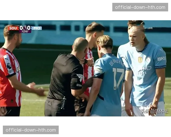 赛前训练:曼城重点演练从定位球防守失败到快速组织反击的套路 赛前训练:曼城重点演练从定位球防守失败到快速组织反击的套路