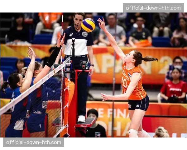 荷兰著名二传迪克玛宣布将于本赛季结束后退役，结束二十年职业生涯